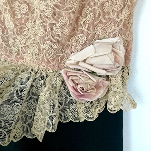 Vintage 40’s lace peplum crepe rayon black dress - Picture 4 of 7